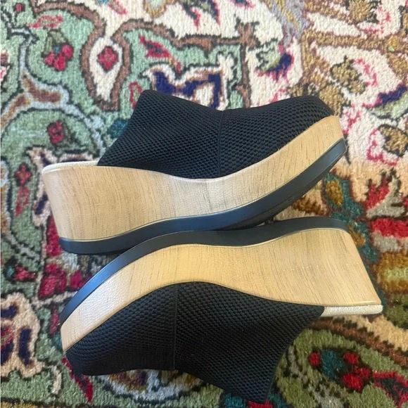 CHARLESTON SHOE CO. Black Woven Clogs “Frannie” SIZE 37! BRAND NEW! - Picture 3 of 6